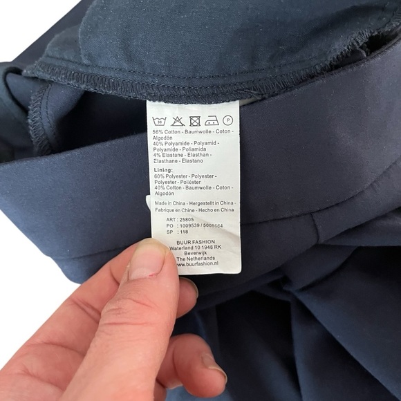 Yest Navy Blue Dress Pants Size 8 | Modern Trousers with Zip Pockets NWT - Picture 11 of 11